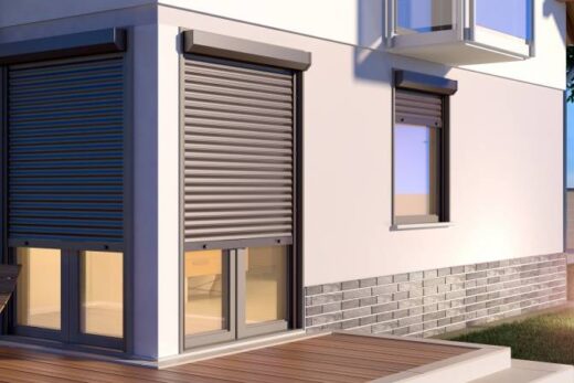 Pose de volets roulants sur mesure dans une villa situé dans les hauteurs de Nice