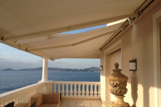Remplacement de toiles dans un prestigieux hôtel de luxe près de Nice