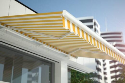 Trouver un spécialiste en remplacement de toiles de stores Dickson à Nice